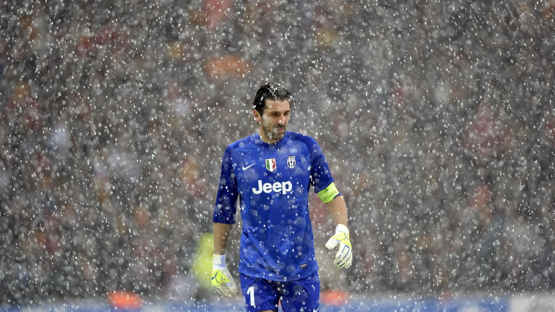 “费尔南多·比亚尔巴的技术突破,使美洲狮队成为全球橄榄球的新力量”